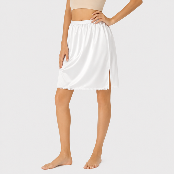 Jupon blanc sous robe court