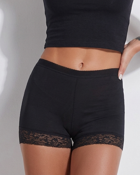 Petit short sous robe face